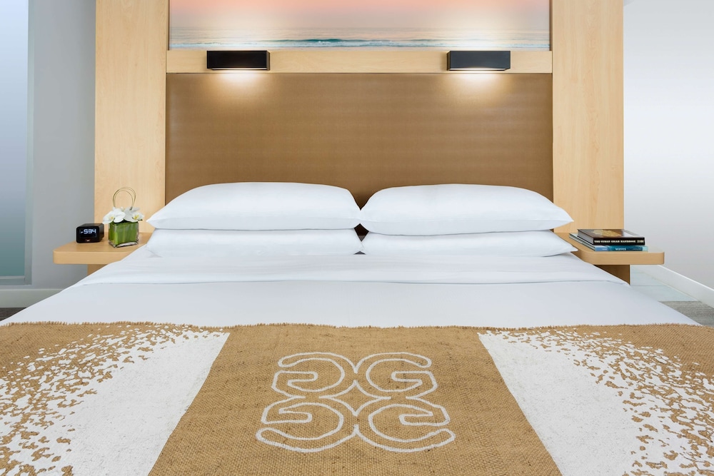 The Gates Hotel South Beach — Hotel rooms in Miami, Florida