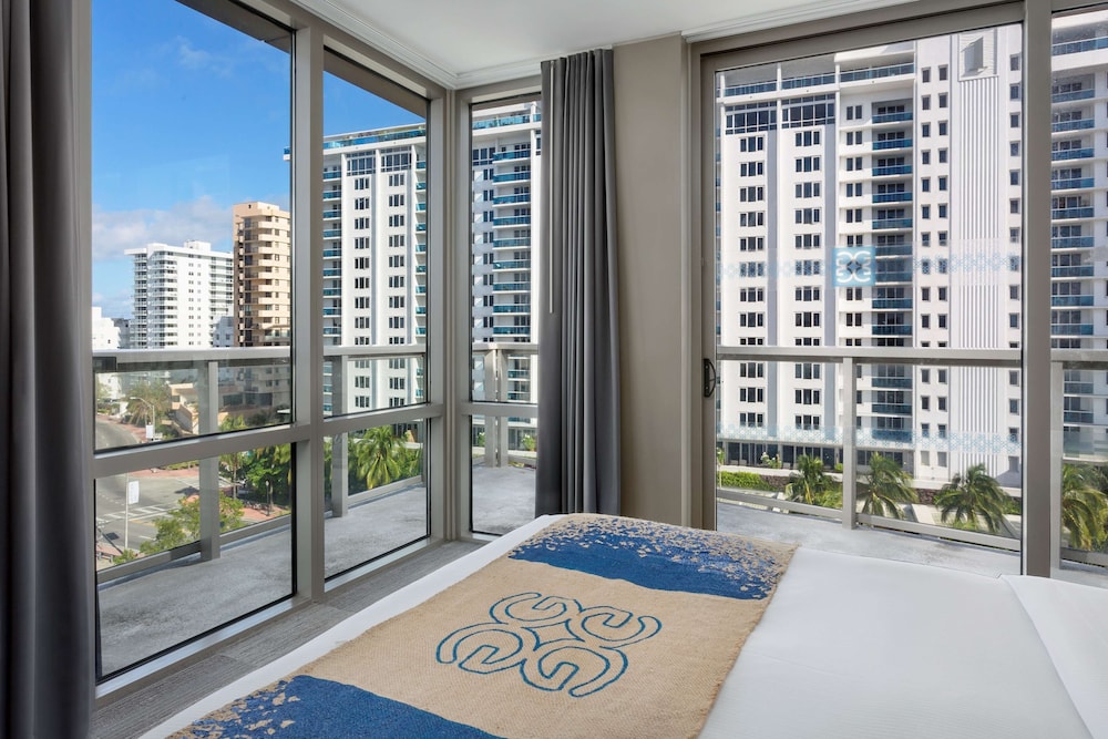 The Gates Hotel South Beach — Hotel rooms in Miami, Florida