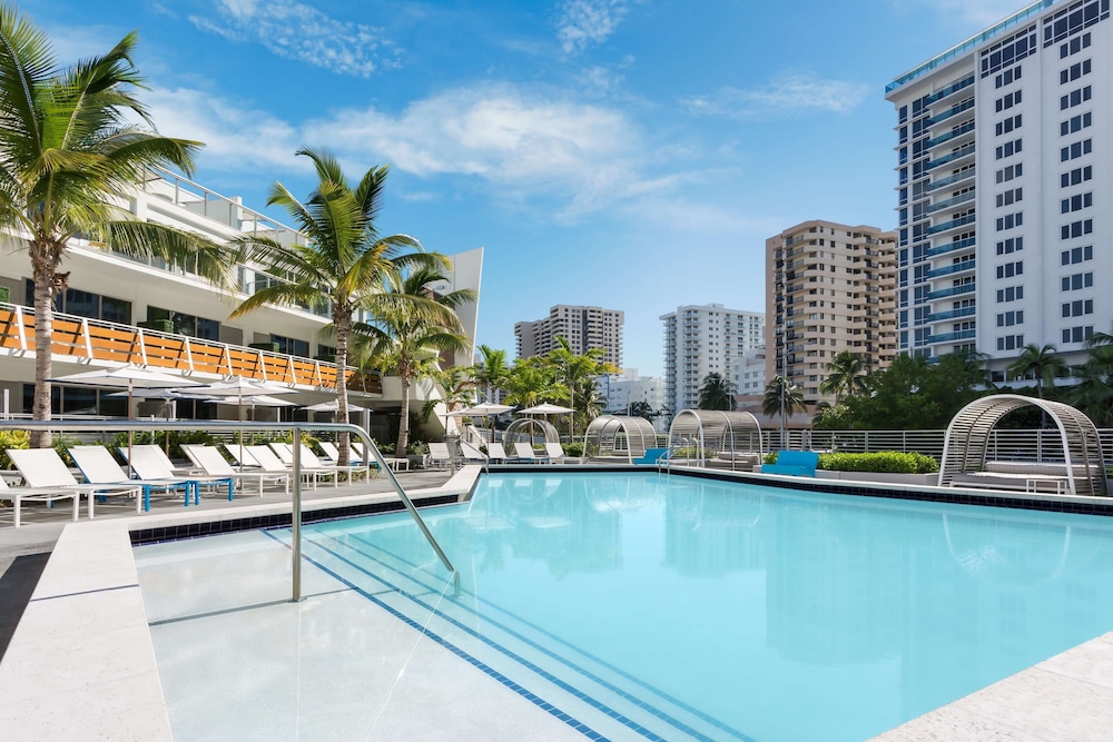 The Gates Hotel South Beach — Main photo in Miami, Florida