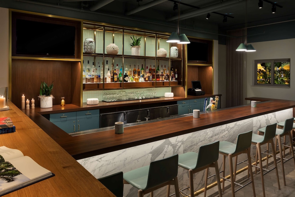 The Gates Hotel South Beach — Restaurant & bars in Miami, Florida