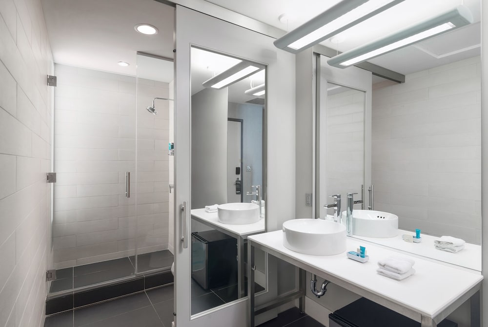 Aloft by Marriott Tampa Downtown — Hotel rooms in Tampa, Florida