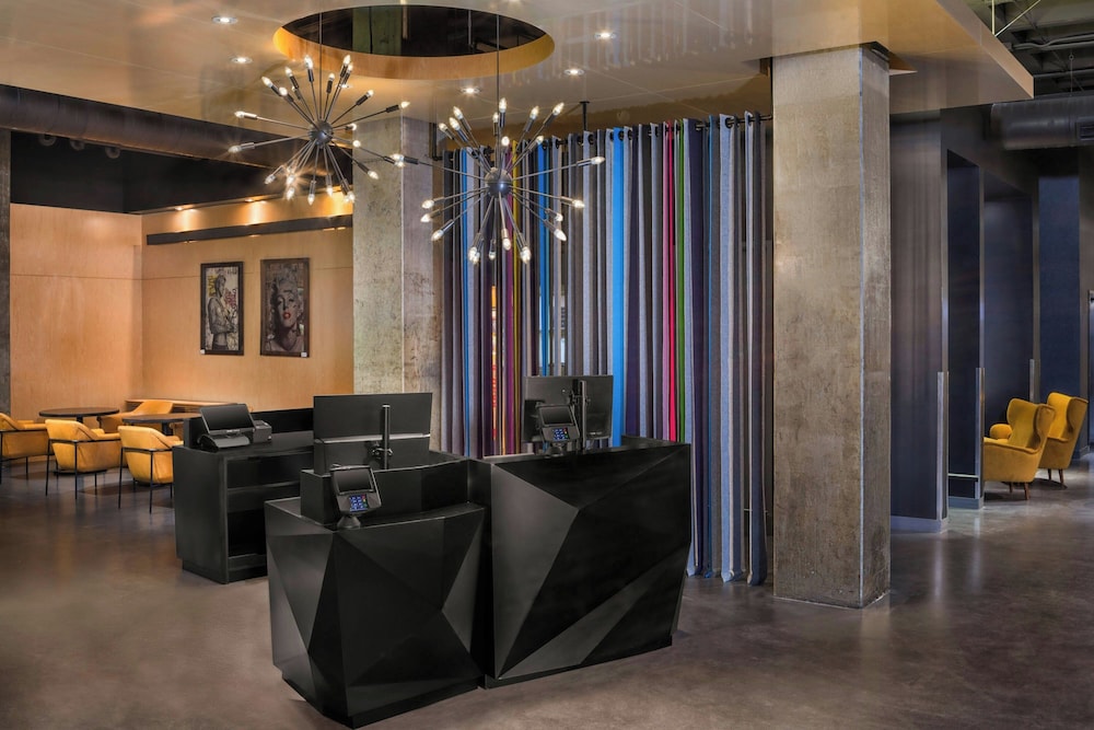 Aloft by Marriott Tampa Downtown — Restaurant & bars in Tampa, Florida