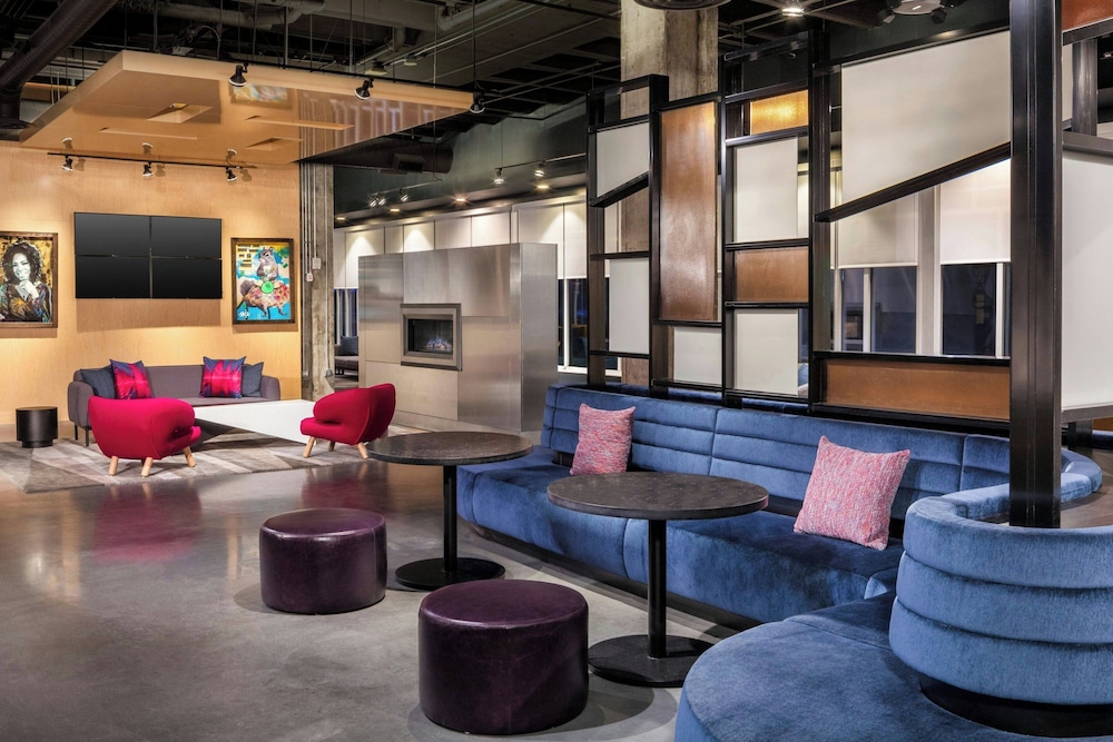 Aloft by Marriott Tampa Downtown — Restaurant & bars in Tampa, Florida