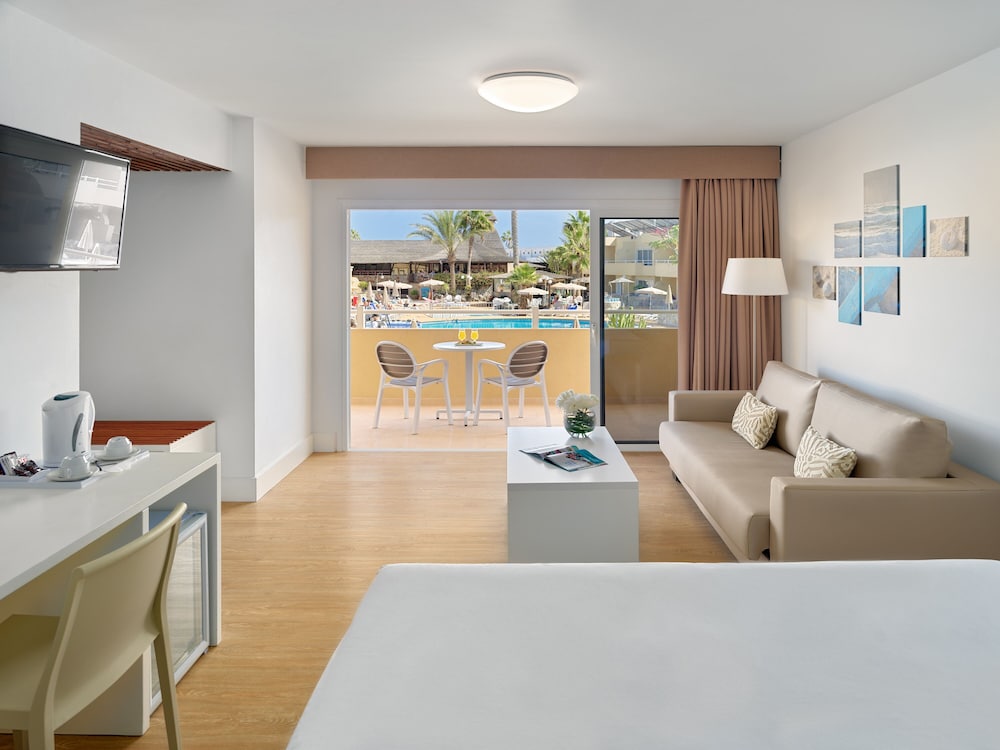 Arena Suite Hotel - Adults Only — Hotel rooms in Corralejo, Canary Islands