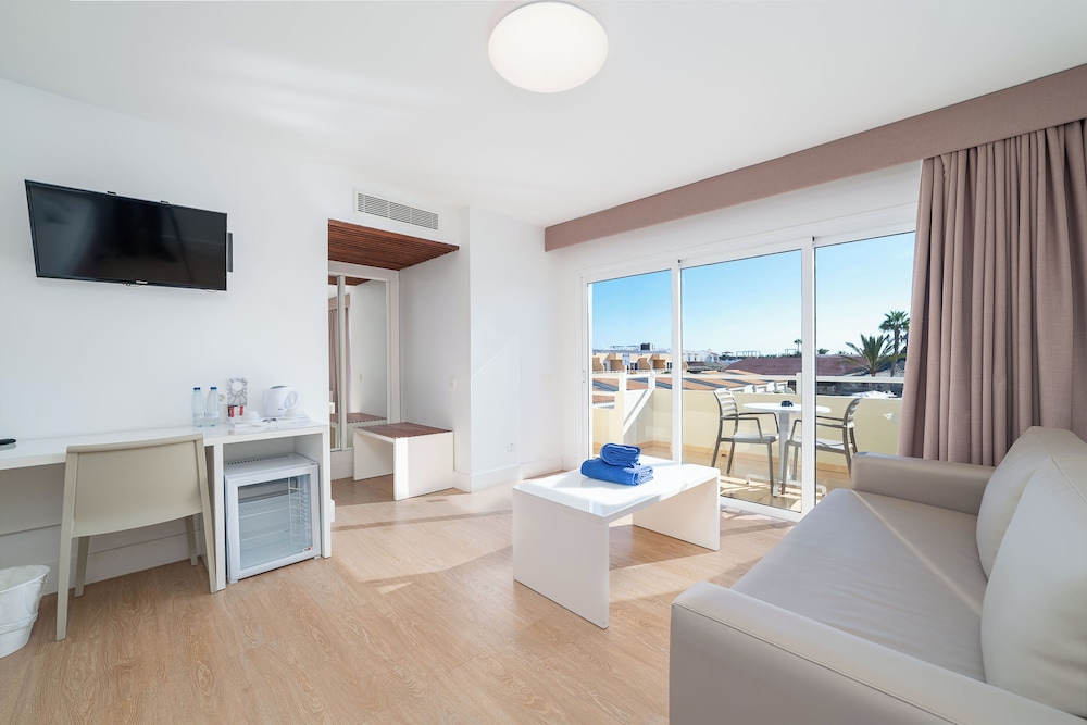 Arena Suite Hotel - Adults Only — Hotel rooms in Corralejo, Canary Islands