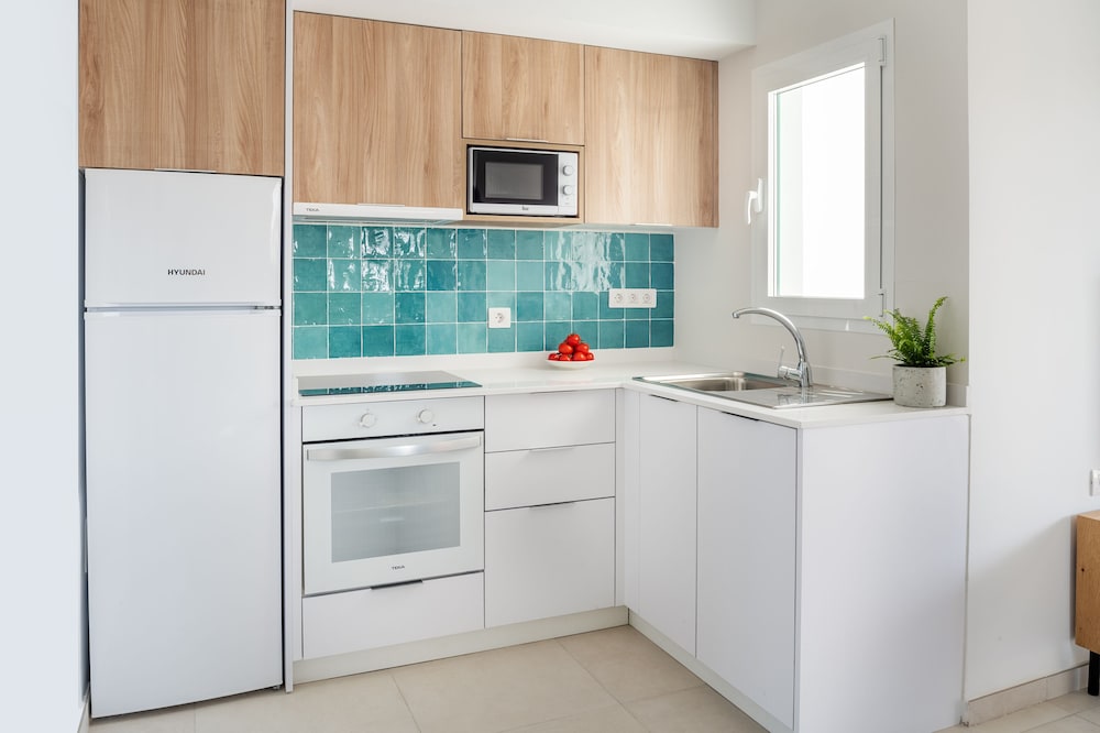 Apartamentos Nazaret — Hotel rooms in Costa Teguise, Canary Islands