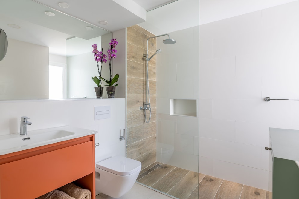 Apartamentos Nazaret — Hotel rooms in Costa Teguise, Canary Islands