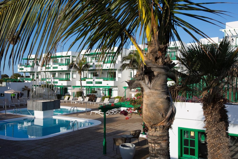 Apartamentos Nazaret — Swimming pool in Costa Teguise, Canary Islands