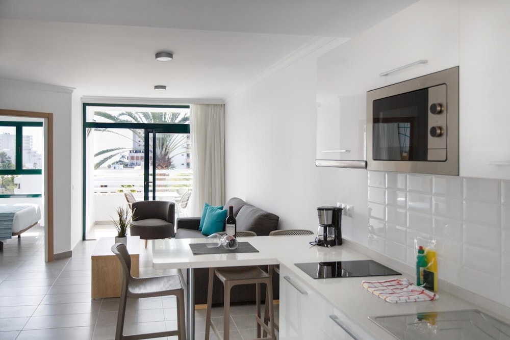 Apartamentos Walhalla — Hotel rooms in Playa del Ingles, Canary Islands