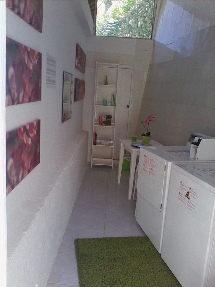Apartamentos Walhalla — Hotel building in Playa del Ingles, Canary Islands