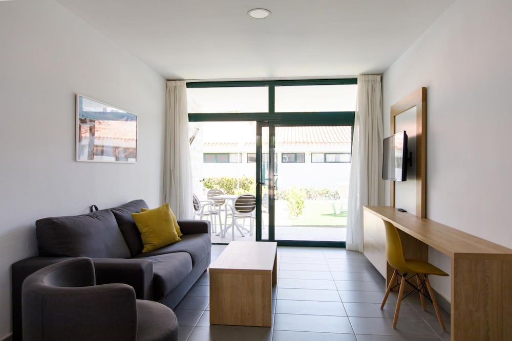 Apartamentos Walhalla — Hotel rooms in Playa del Ingles, Canary Islands