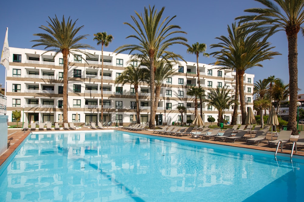 Apartamentos Walhalla — Main photo in Playa del Ingles, Canary Islands