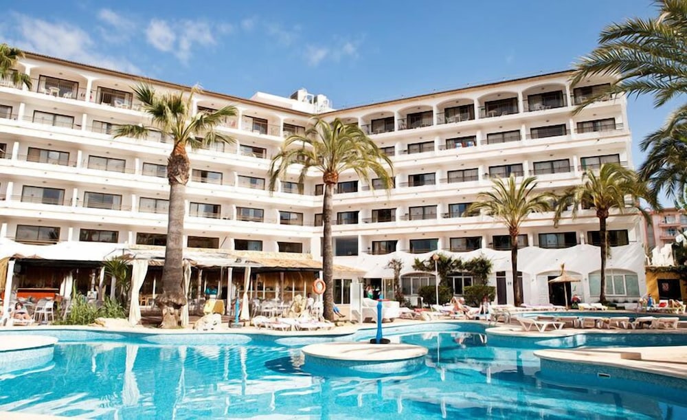 A10 Sol de Alcudia Apartamentos — Main photo in Alcudia, Balearic Islands