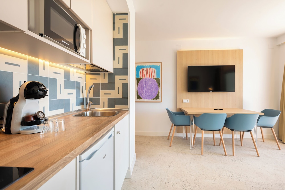 A10 Sol de Alcudia Apartamentos — Hotel rooms in Alcudia, Balearic Islands