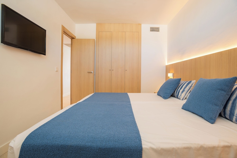 A10 Sol de Alcudia Apartamentos — Hotel rooms in Alcudia, Balearic Islands