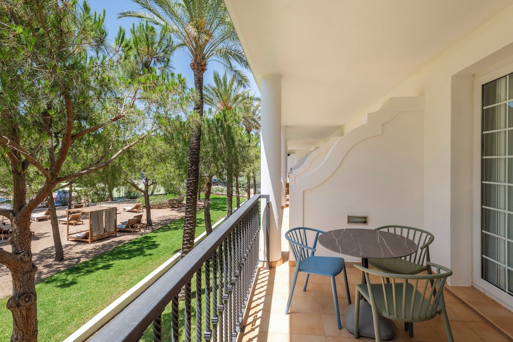 Inturotel Sa Marina — Hotel rooms in Cala d´Or, Balearic Islands