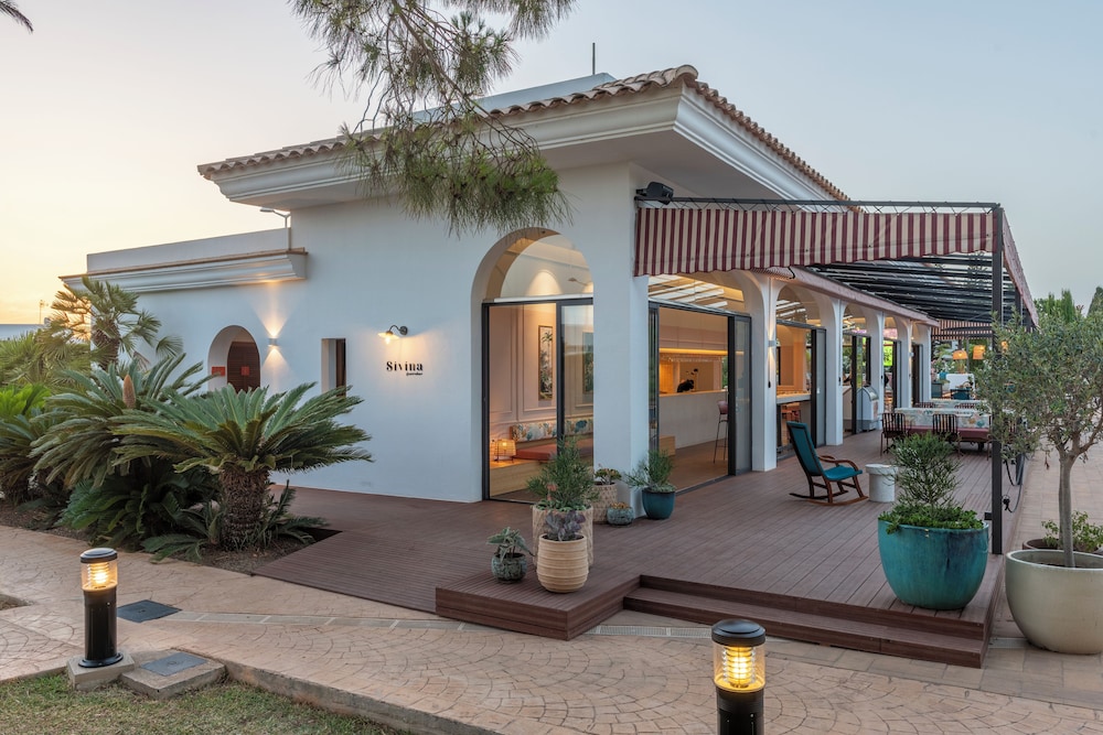Inturotel Sa Marina — Restaurant & bars in Cala d´Or, Balearic Islands
