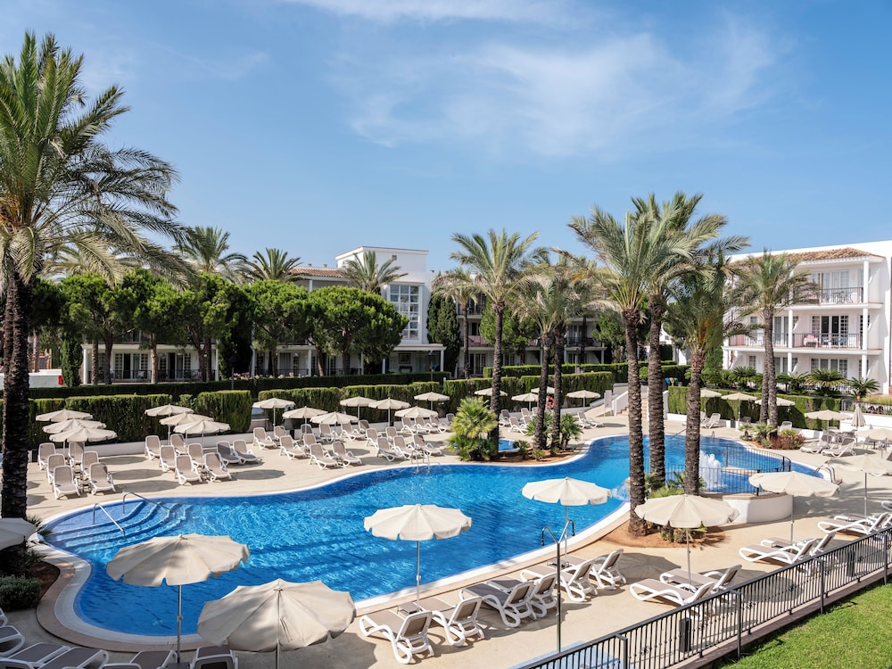 Inturotel Sa Marina — Swimming pool in Cala d´Or, Balearic Islands