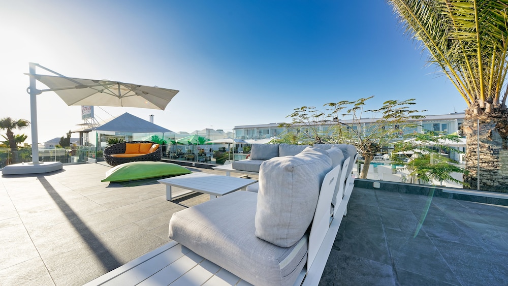 Ura Lara - Adults Only — Restaurant & bars in Puerto Rico, Canary Islands