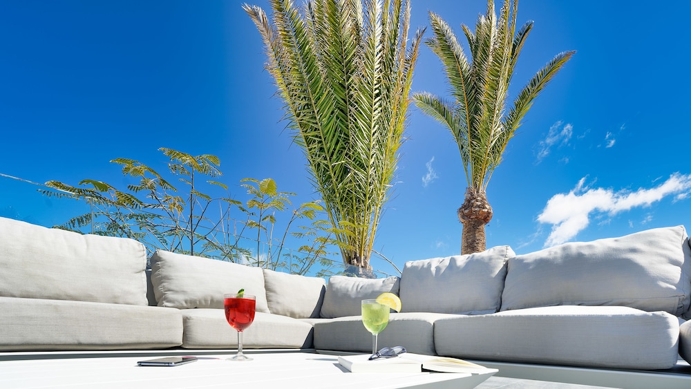 Ura Lara - Adults Only — Restaurant & bars in Puerto Rico, Canary Islands