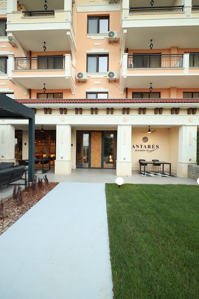 Green Life Antares Sozopol — Hotel building in Sozopol, Burgas Region
