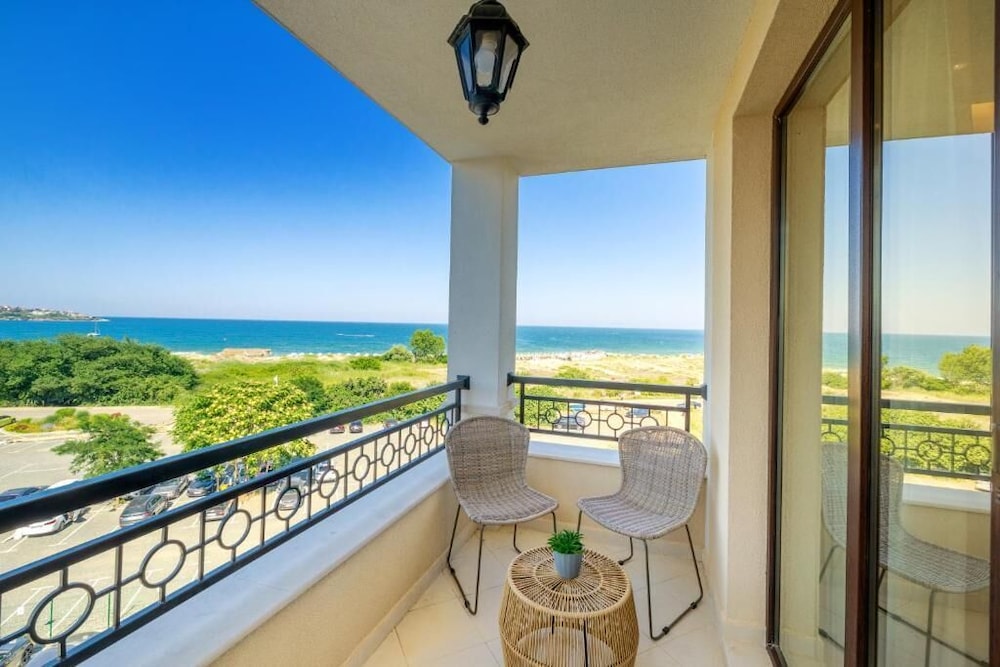 Green Life Antares Sozopol — Hotel rooms in Sozopol, Burgas Region