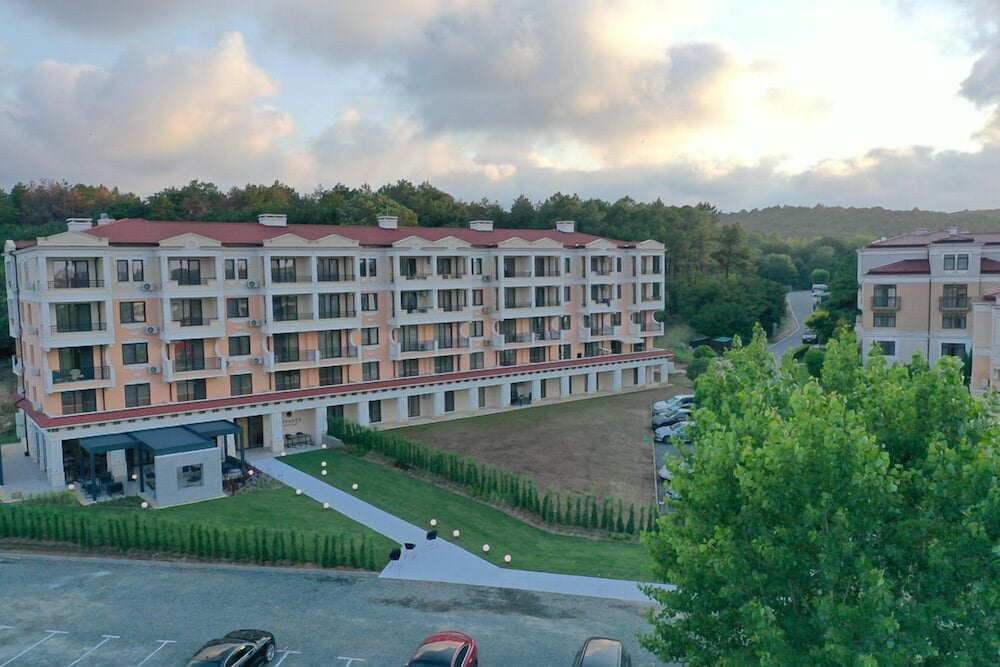 Green Life Antares Sozopol — Hotel building in Sozopol, Burgas Region