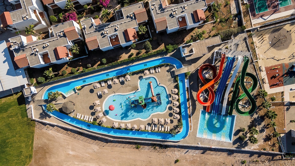 Kapetanios Aqua Resort - zdjęcie 2