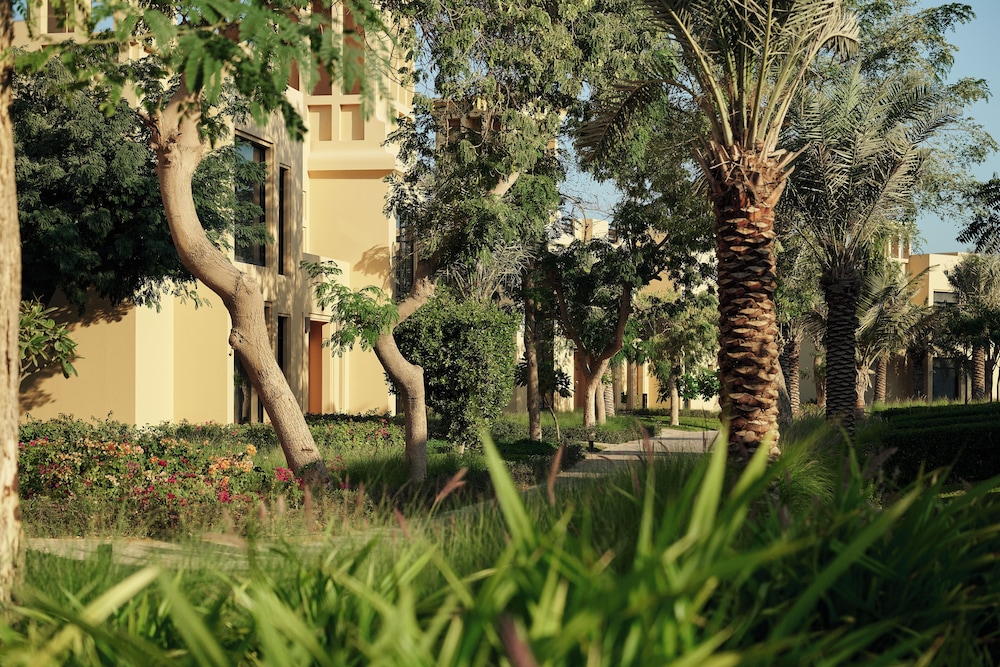 Sofitel Ras Al Khaimah Al Hamra Beach Resort — Hotel building in Ras al Khaimah