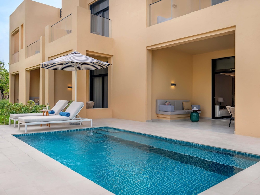 Sofitel Ras Al Khaimah Al Hamra Beach Resort — Swimming pool in Ras al Khaimah