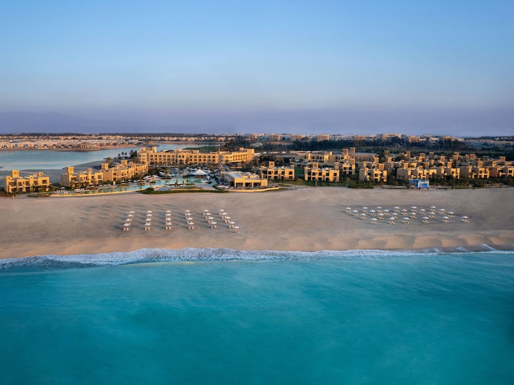 Sofitel Ras Al Khaimah Al Hamra Beach Resort - zdjęcie 4