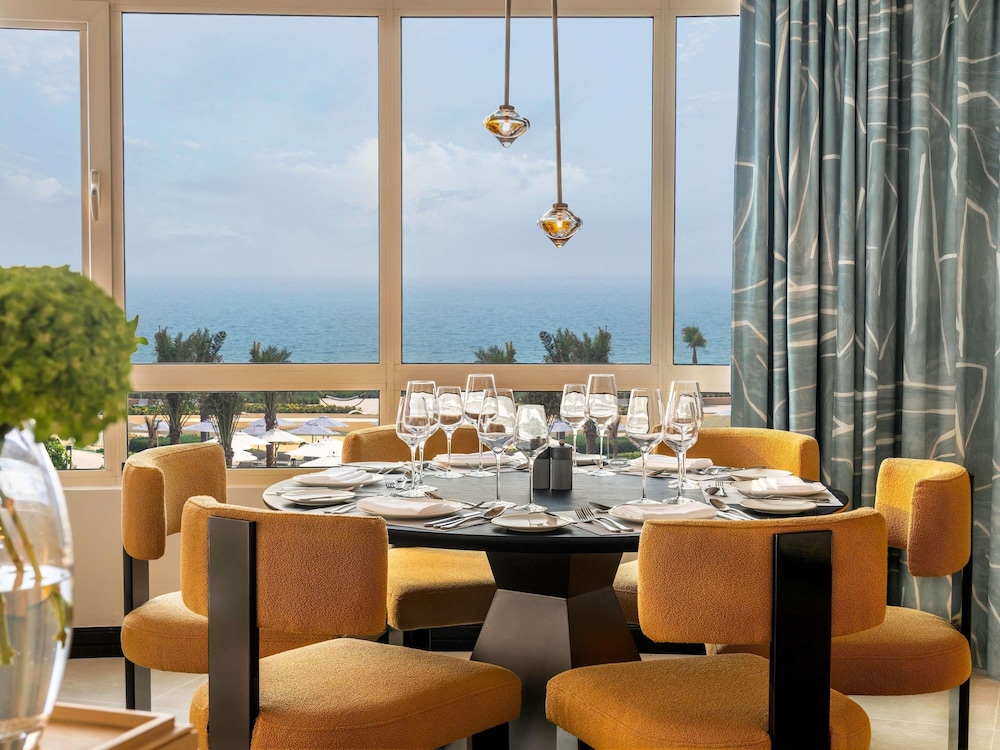 Sofitel Ras Al Khaimah Al Hamra Beach Resort — Restaurant & bars in Ras al Khaimah