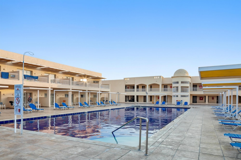 Pickalbatros Vita Resort - Portofino — Swimming pool in Marsa Alam, Red Sea