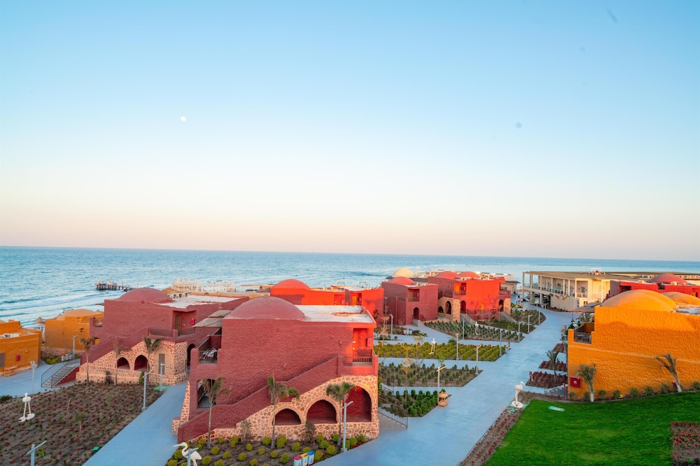 Pickalbatros Vita Resort - Portofino — Hotel building in Marsa Alam, Red Sea