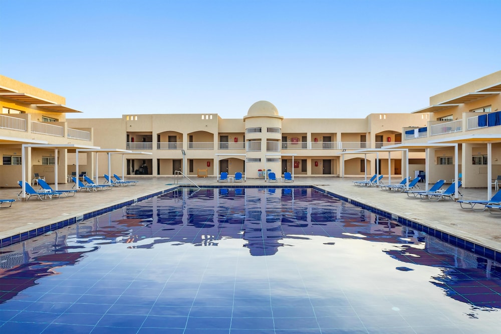 Pickalbatros Vita Resort - Portofino — Swimming pool in Marsa Alam, Red Sea