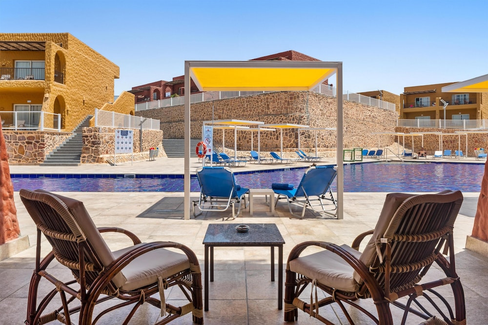 Pickalbatros Vita Resort - Portofino — Swimming pool in Marsa Alam, Red Sea
