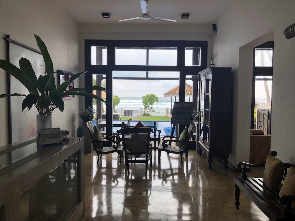 Surf Station — Hotel rooms in Ahangama, Southern Province