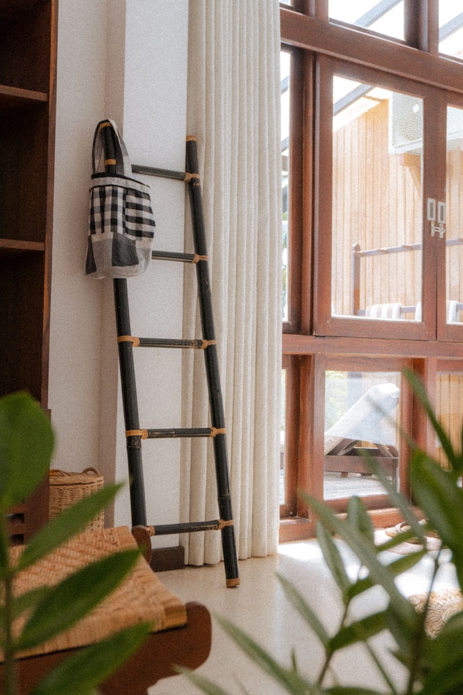 Surf Station — Hotel rooms in Ahangama, Southern Province