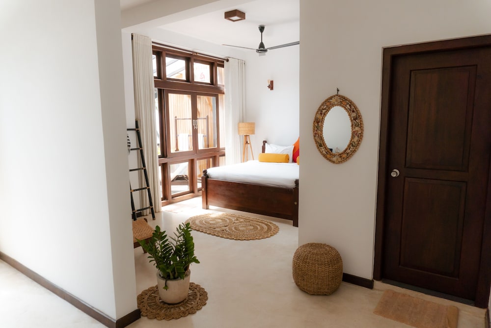 Surf Station — Hotel rooms in Ahangama, Southern Province