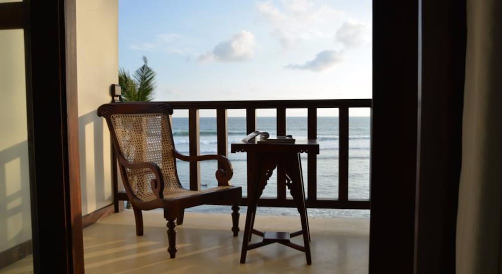 Surf Station — Hotel rooms in Ahangama, Southern Province