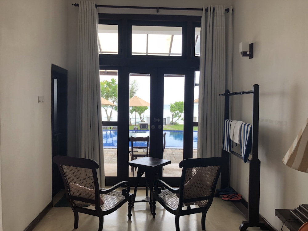 Surf Station — Hotel rooms in Ahangama, Southern Province