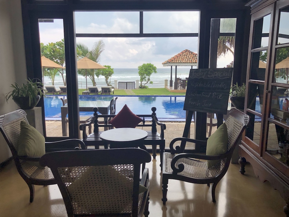 Surf Station — Restaurant & bars in Ahangama, Southern Province