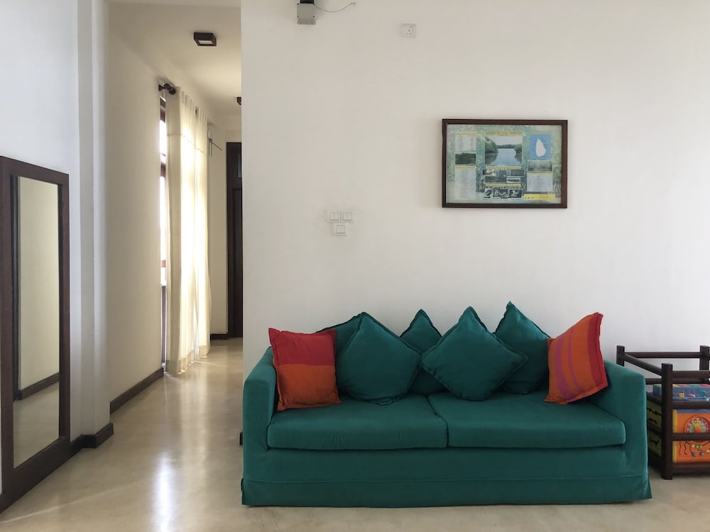 Surf Station — Hotel rooms in Ahangama, Southern Province