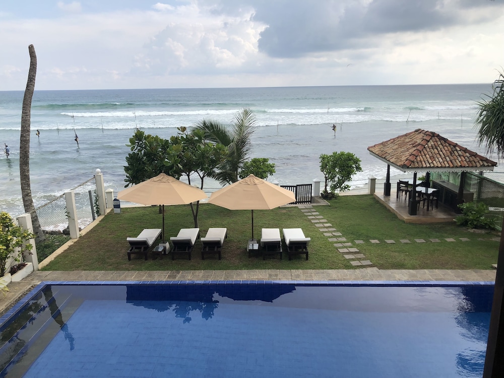 Surf Station — Swimming pool in Ahangama, Southern Province