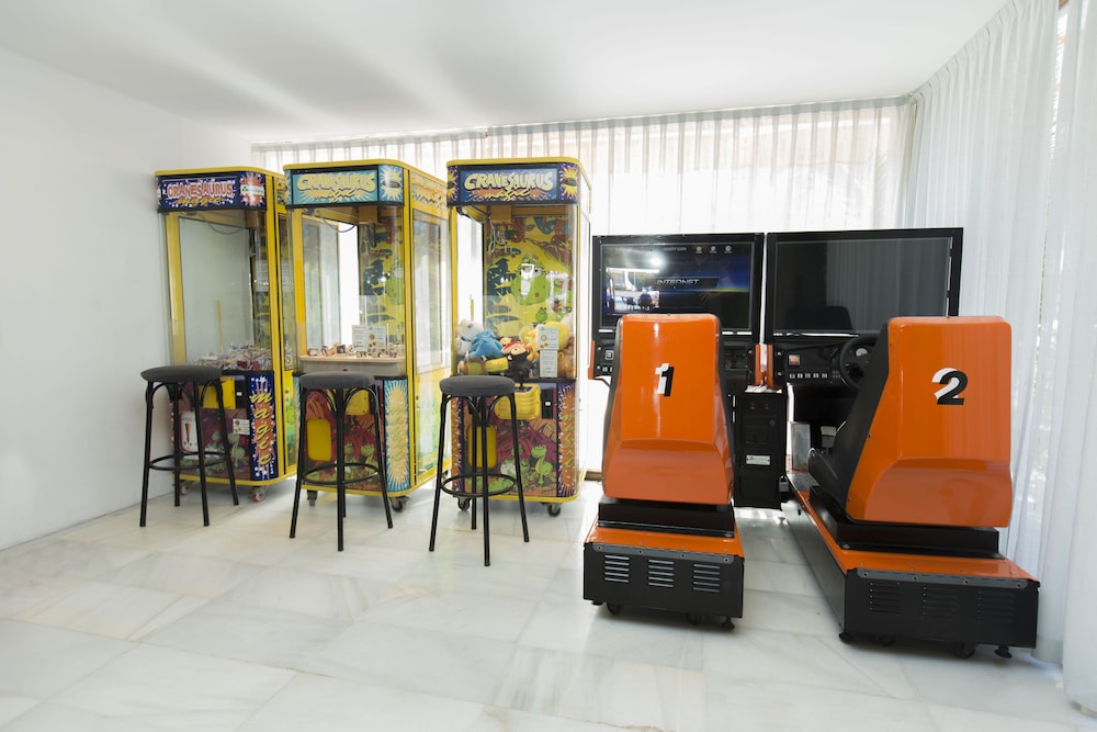 Aparthotel Flora — Attractions for children in Puerto Pollensa, Balearic Islands