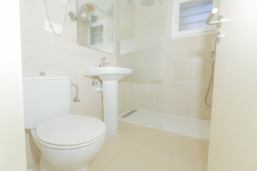 Aparthotel Flora — Hotel rooms in Puerto Pollensa, Balearic Islands