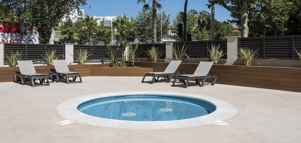 Apartamentos California — Swimming pool in Salou, Catalonia