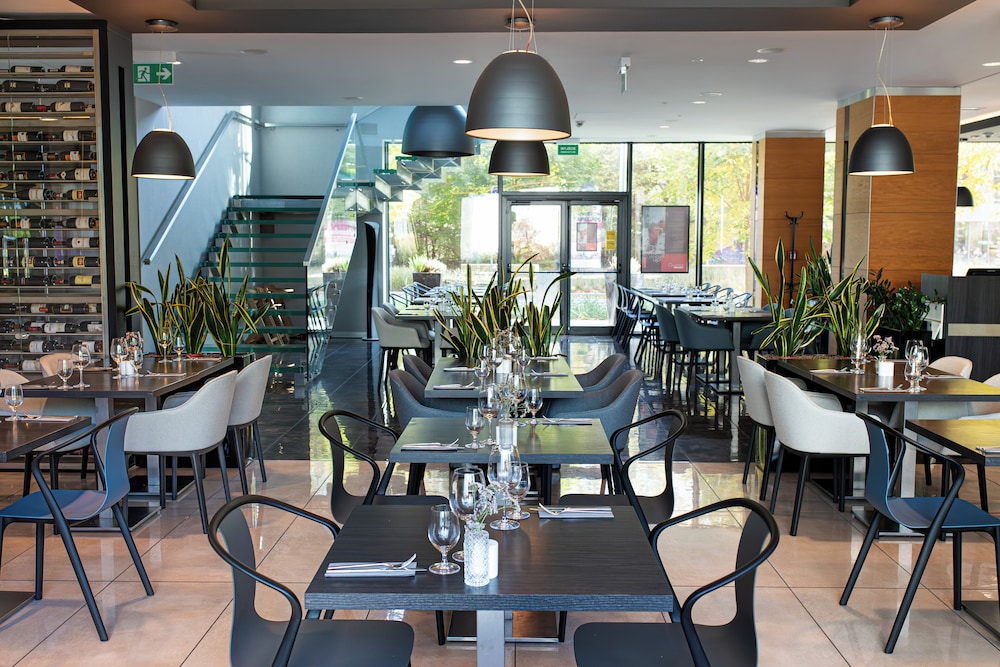Q Hotel Plus Krakow — Restaurant & bars in Krakow, Lesser Poland