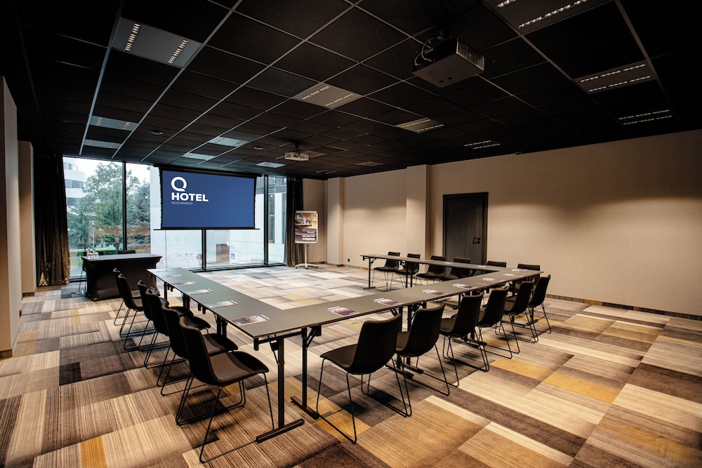 Q Hotel Plus Krakow — Hotel building in Krakow, Lesser Poland