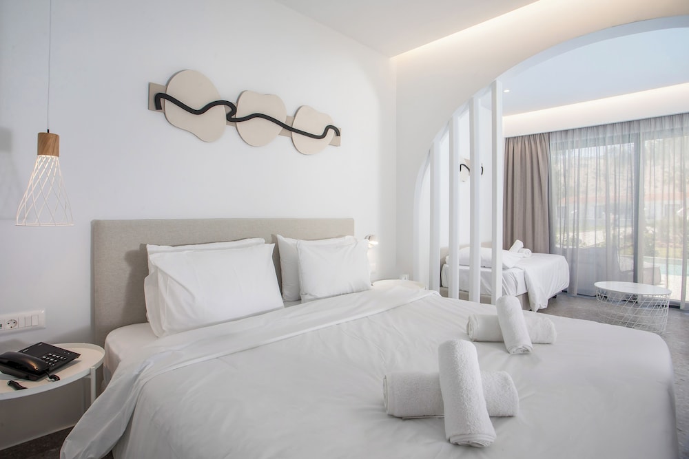 Aiora Aqua Resort — Hotel rooms in Lardos, South Aegean